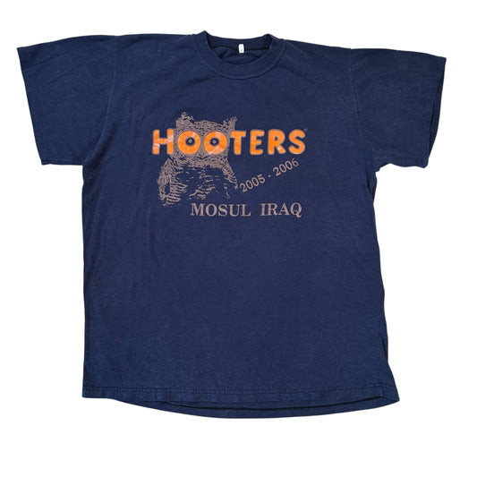 Hooters Iraq Freedom T-Shirt fits Large