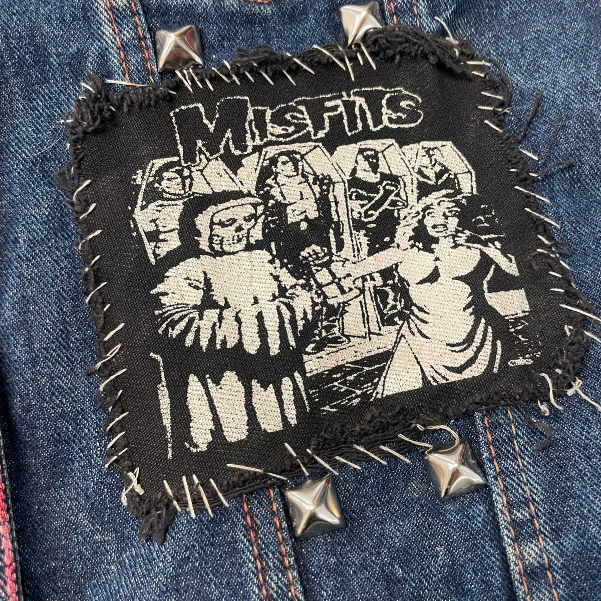 00’s No Boundries Band Patchworked Cut off Denim Jacket
