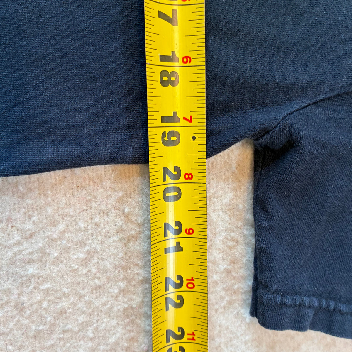 It’s isn’t going to suck itself size medium ￼