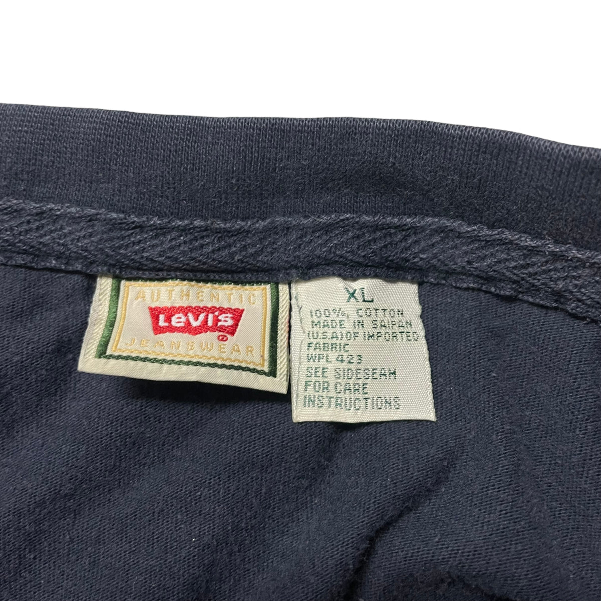 90’s Levi’s Chest Embroidery T-Shirt