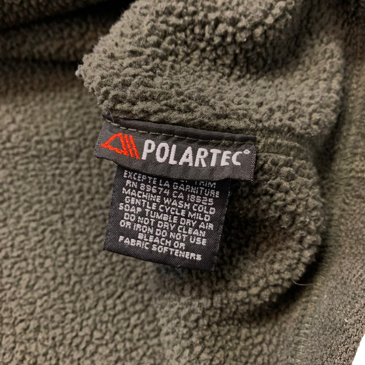 00’s Mountian Hard Wear Polartec Reverse Fleece Pullover Sweatshirt
