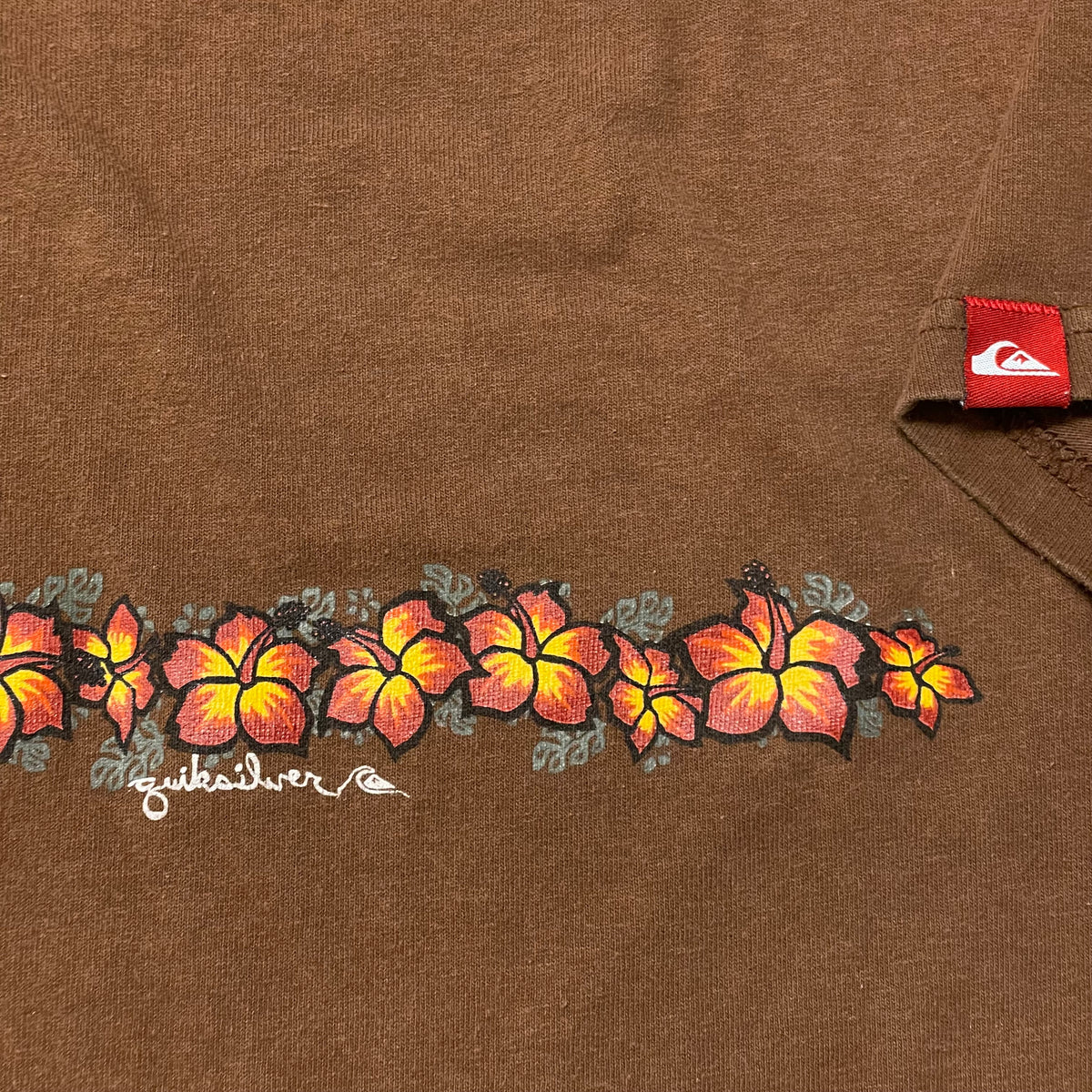 00’s Quiksilver Floral Wrap Around Print T-Shirt