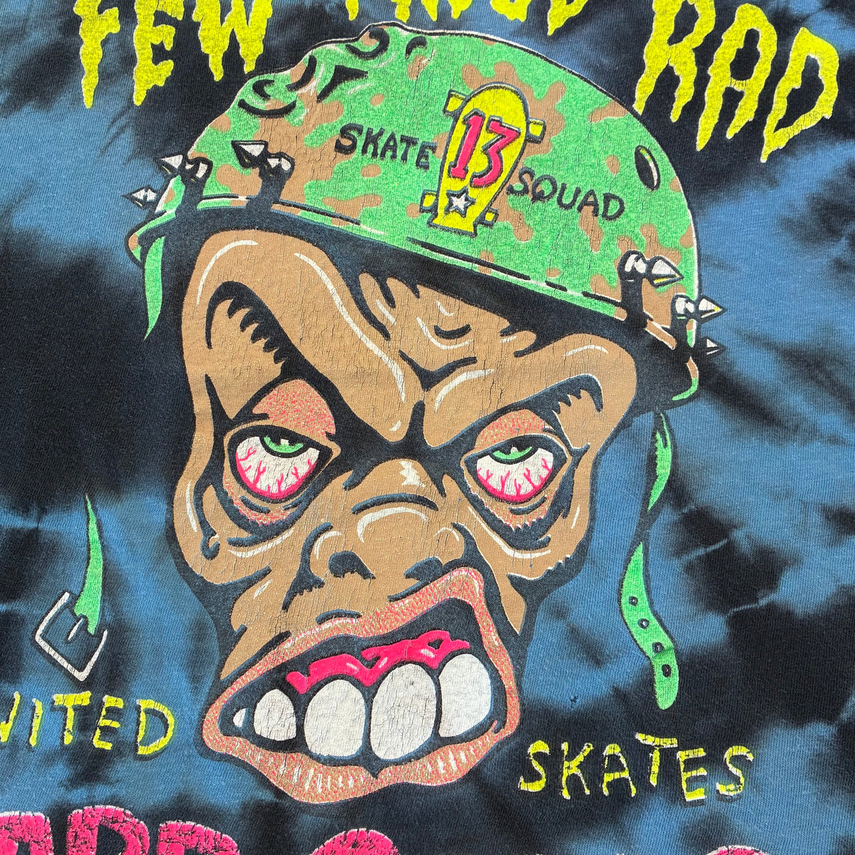 Skate tee large