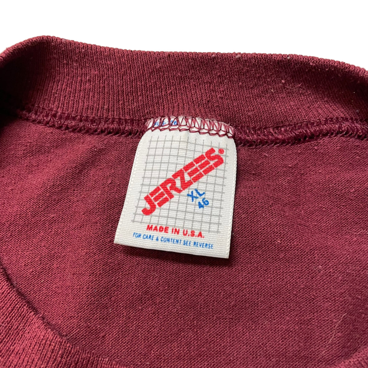 80’s/90’s ‘Stegosaurus’ Dinosaur Skeleton/fossil T-Shirt