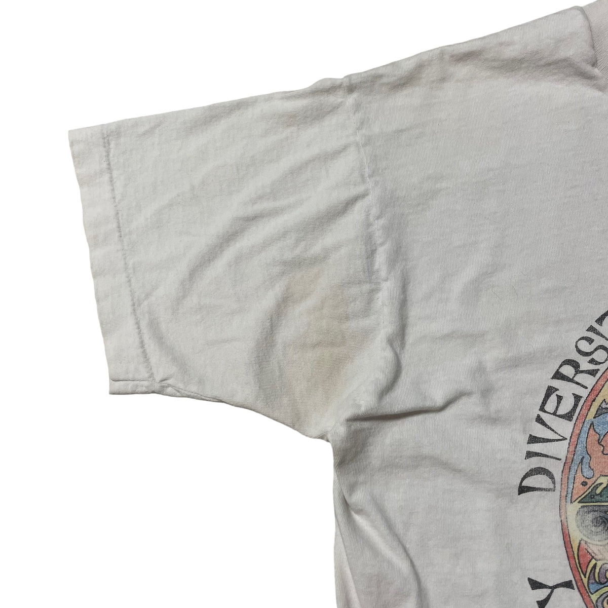 90’s Human-i-tees Nature Art T-Shirt