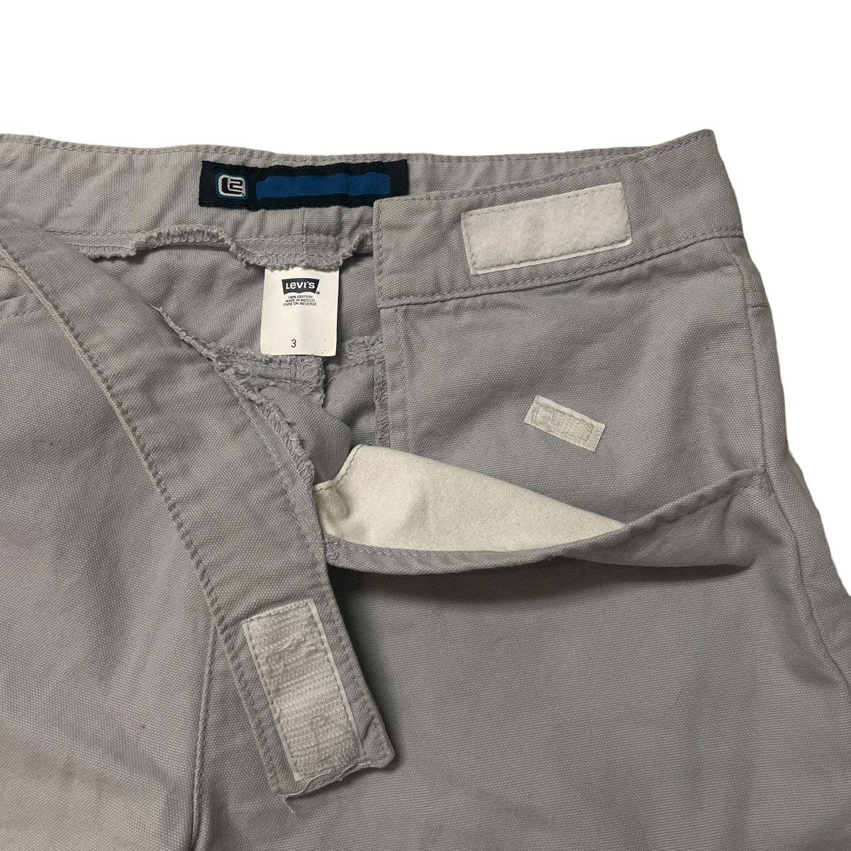 Levi’s L2 Women’s Velcro Closure Shorts