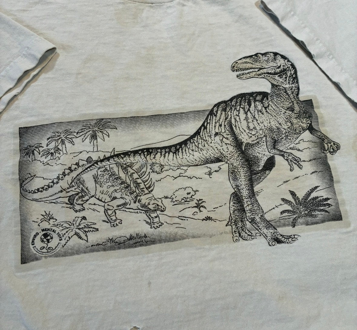 Dinosaur T-shirt size xl