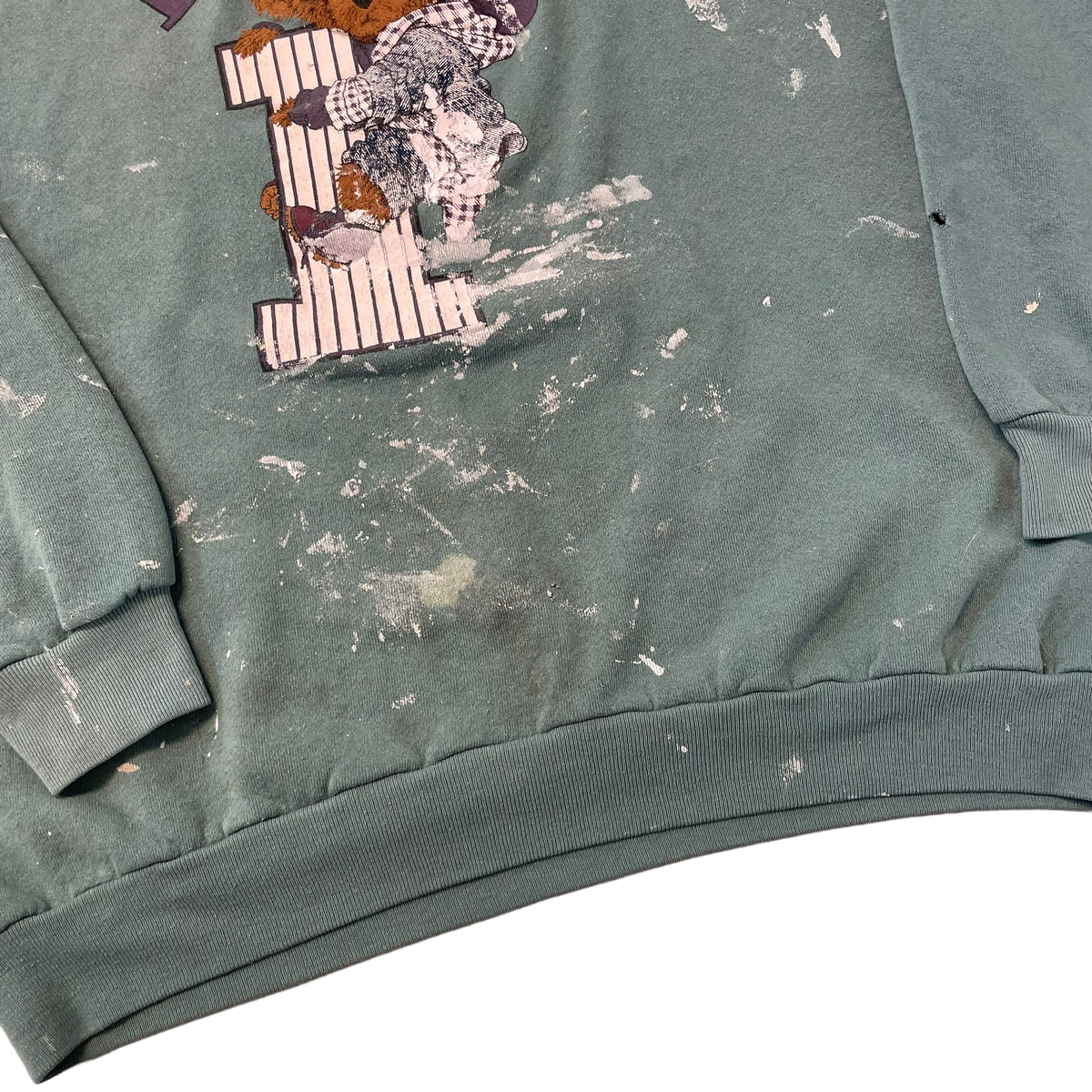 90’s Idaho Bear Paint Splattered Sweatshirt