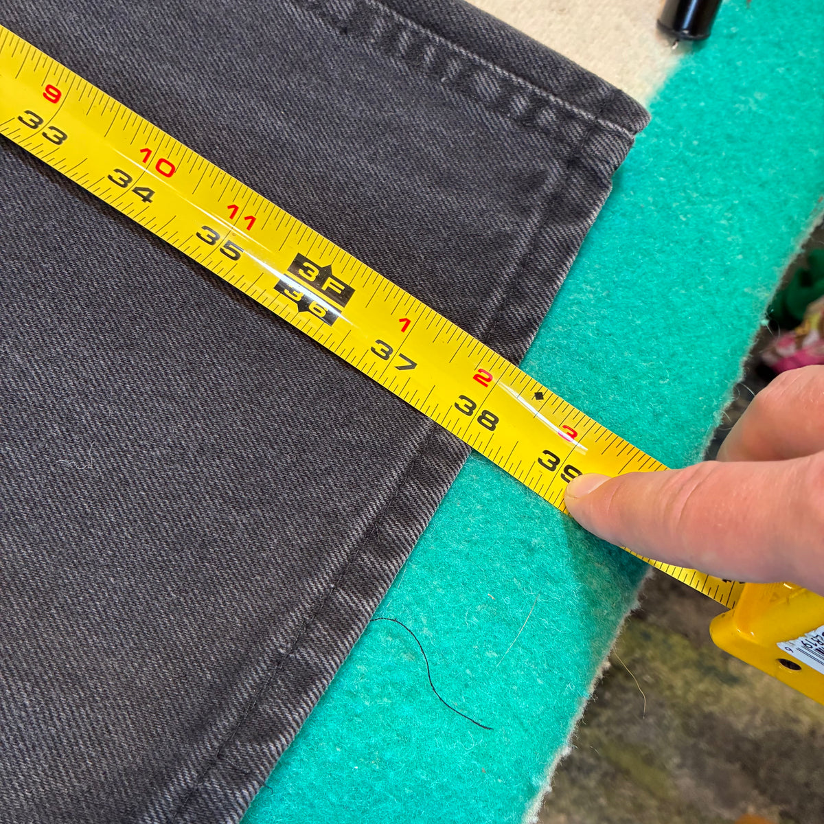 Key pants see measurements for sizing ￼