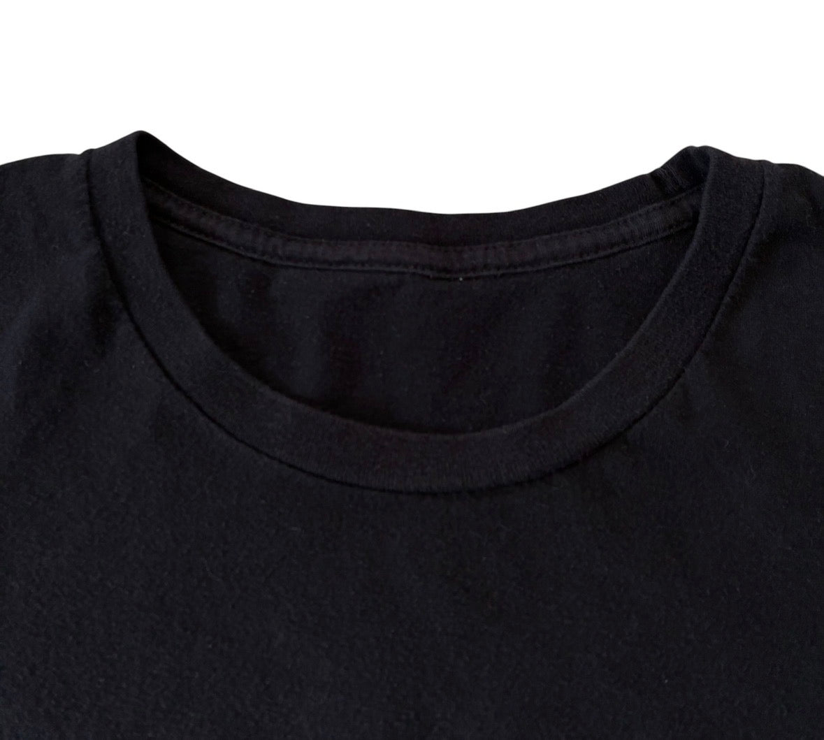 Weezer hate tee size xl