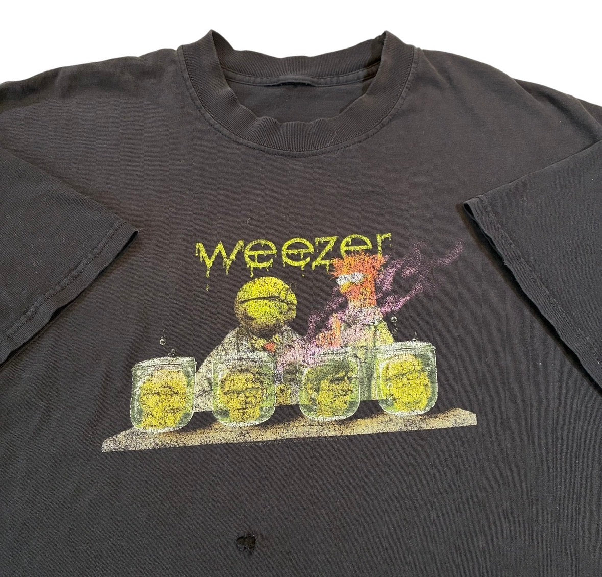 Weezer band T-shirt size xl