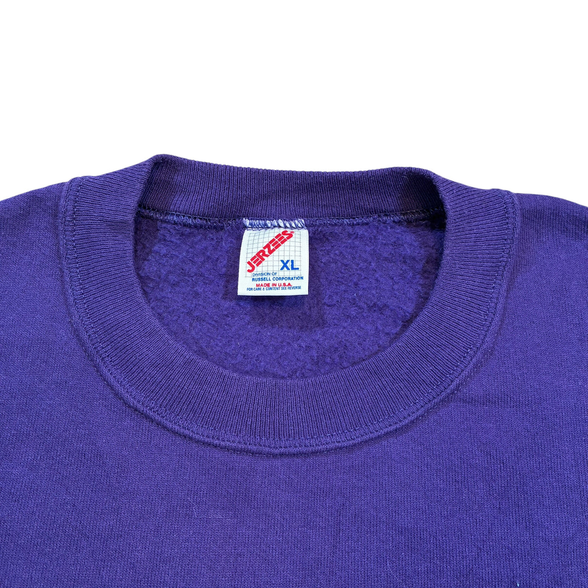 I’m out of estrogen crew neck ￼size xl