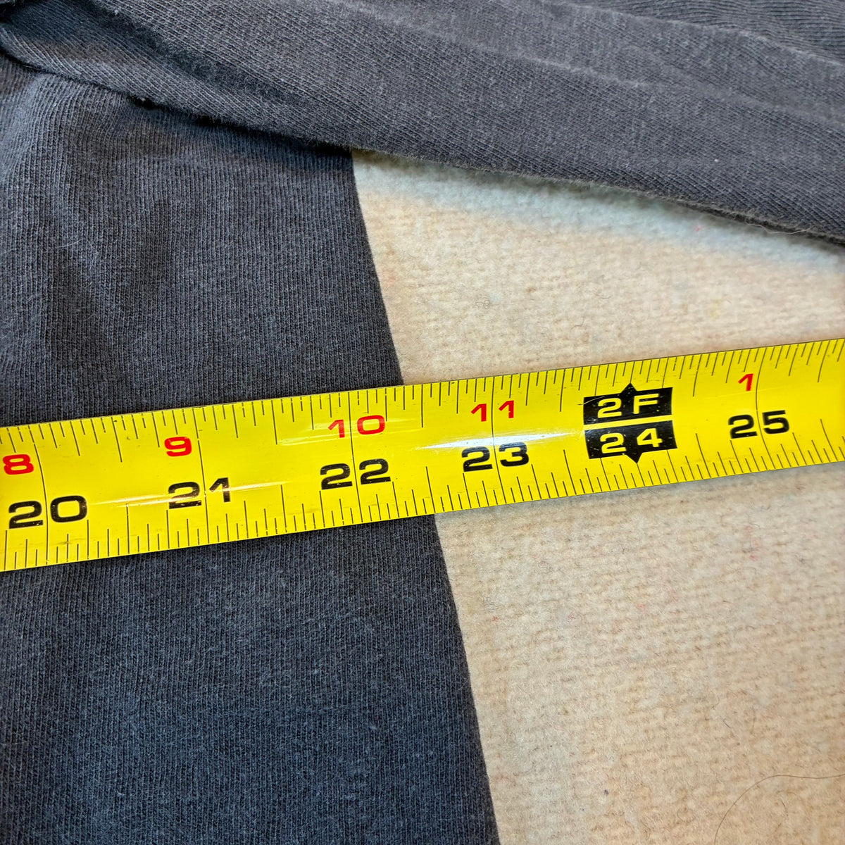 Think skateboards long sleeve size xl