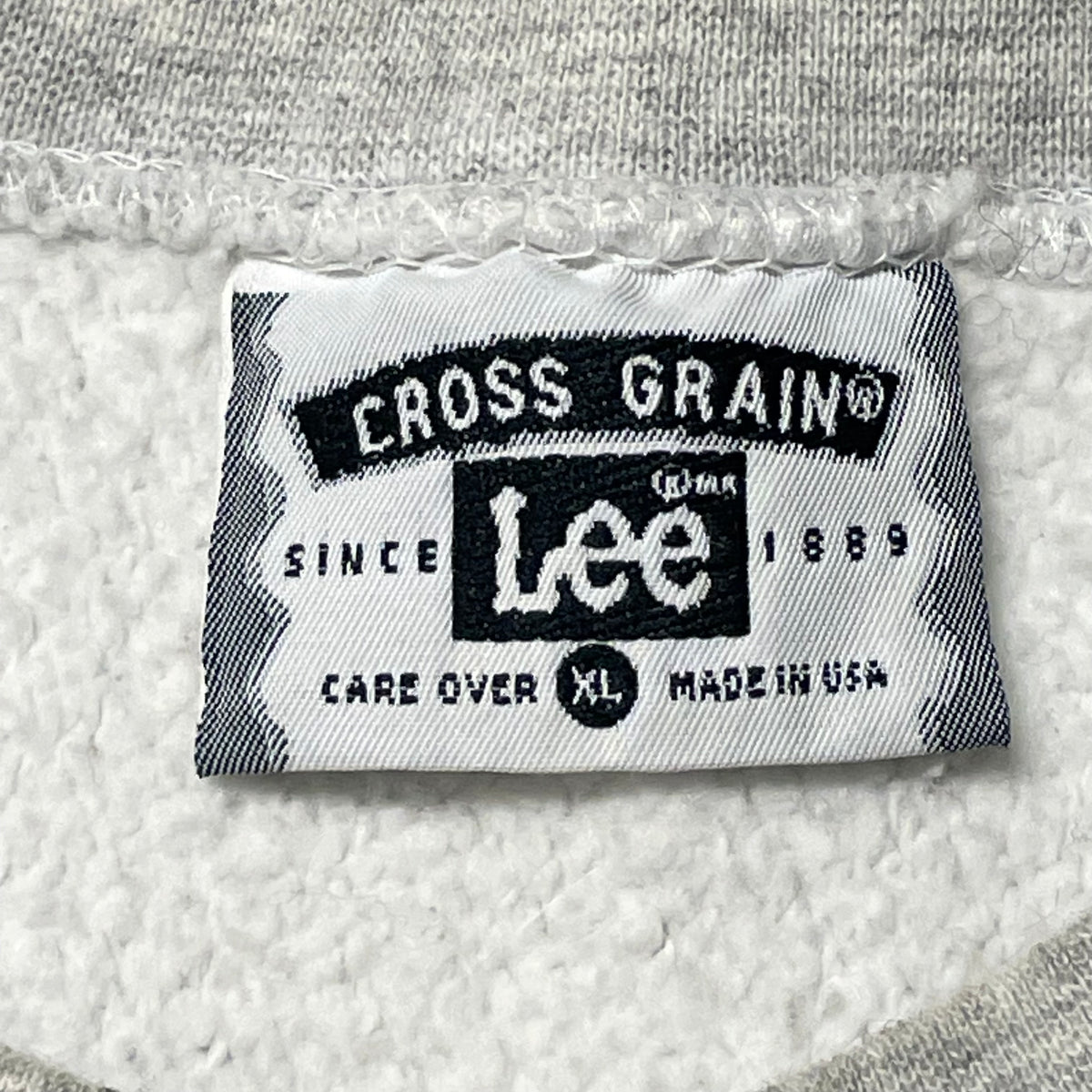 90’s Kells Irish Restaurant and Pub Lee Cross Grain Sweatshirt