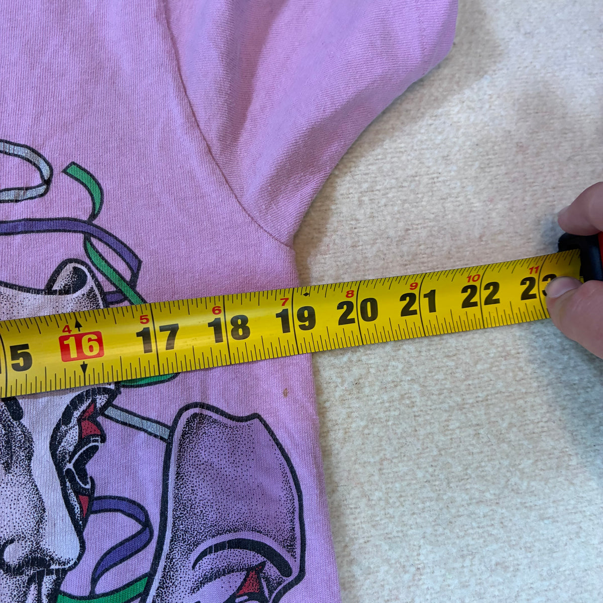 Mardi Gras size medium ￼